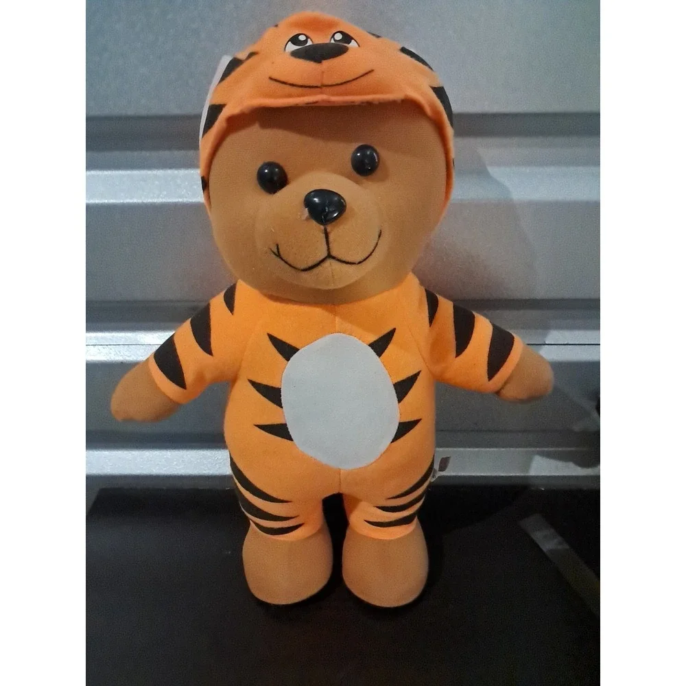 Tiger Stuffed Animal 17'' Teddy Bear Stuffy . Whinie The Pooh. Plush preLoved